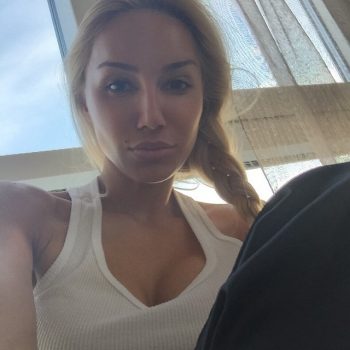 Profil de Pomeline, 33 ans, Escorte à Roberval