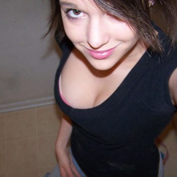 Profil de Nysrine, 33 ans, Escorte à La Rédemption