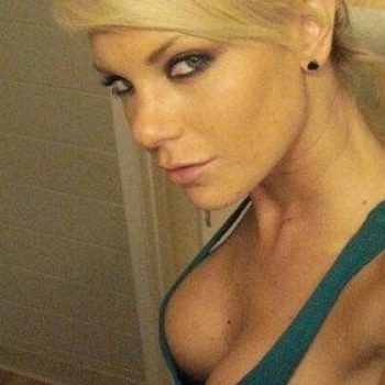 Profil de An, 35 ans, Escorte à Daysland