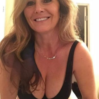 Profil de Debbie, 48 ans, Escorte à Elnora