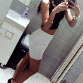 Profil de Rinesa, 33 ans, Escorte à Charette