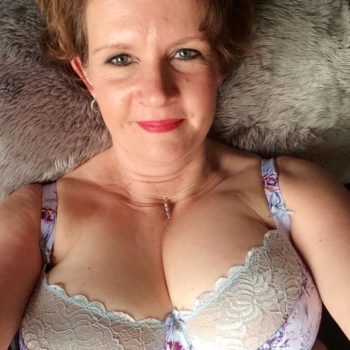 Profil de Almudena, 46 ans, Escorte à Drumheller
